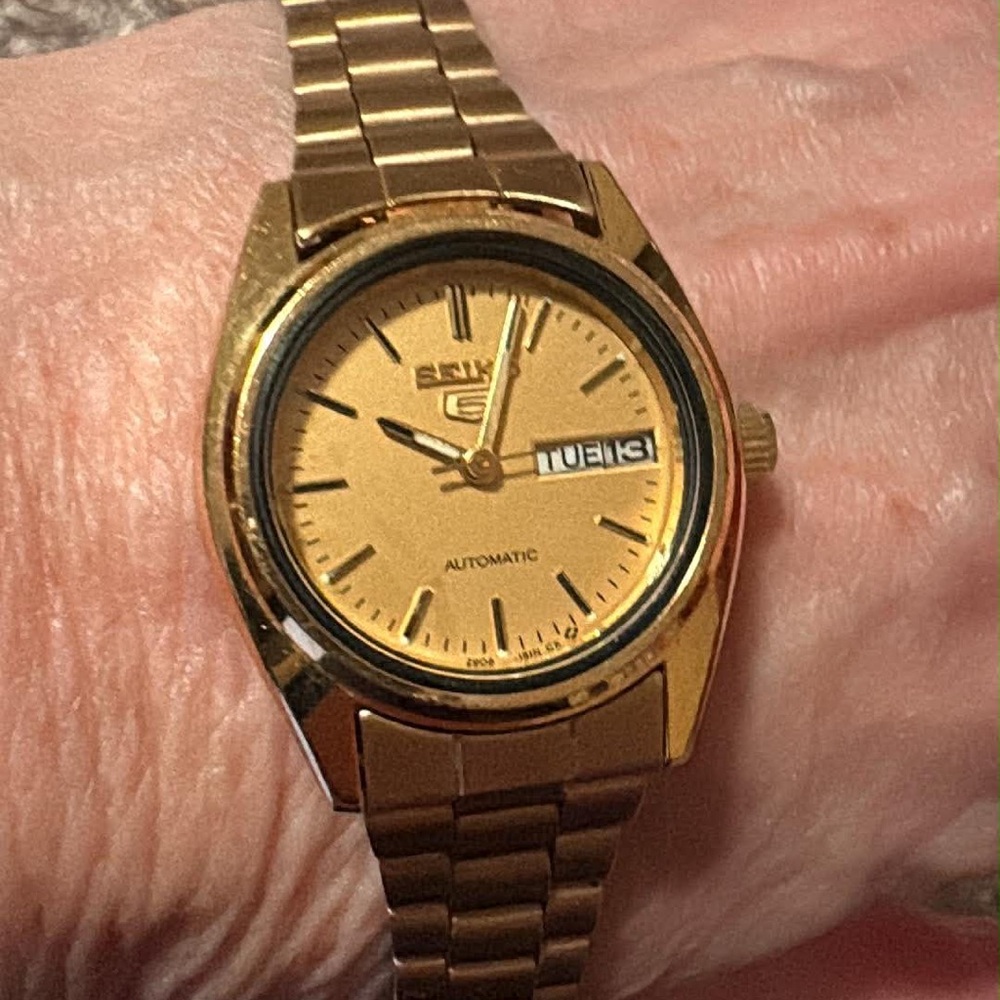 Vintage Seiko 5 Women’s Automatic Watch – Gold Tone 2906-0850